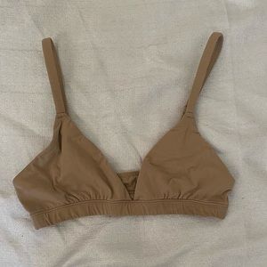 SKIMS FITS EVERYBODY TRIANGLE BRA